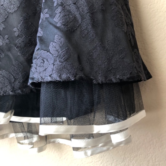 STEPPIN OUT VINTAGE HALTER BLACK FLORAL SATIN DRESS WITH TULLE TRIM, SIZE 11 - Picture 2 of 5